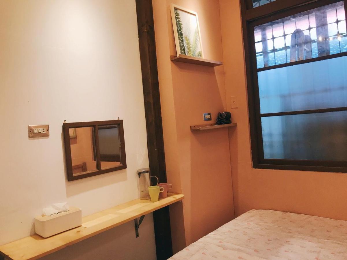 醒覺旅人-訂房後需聯繫轉帳 Apartment Đài Nam Ngoại thất bức ảnh